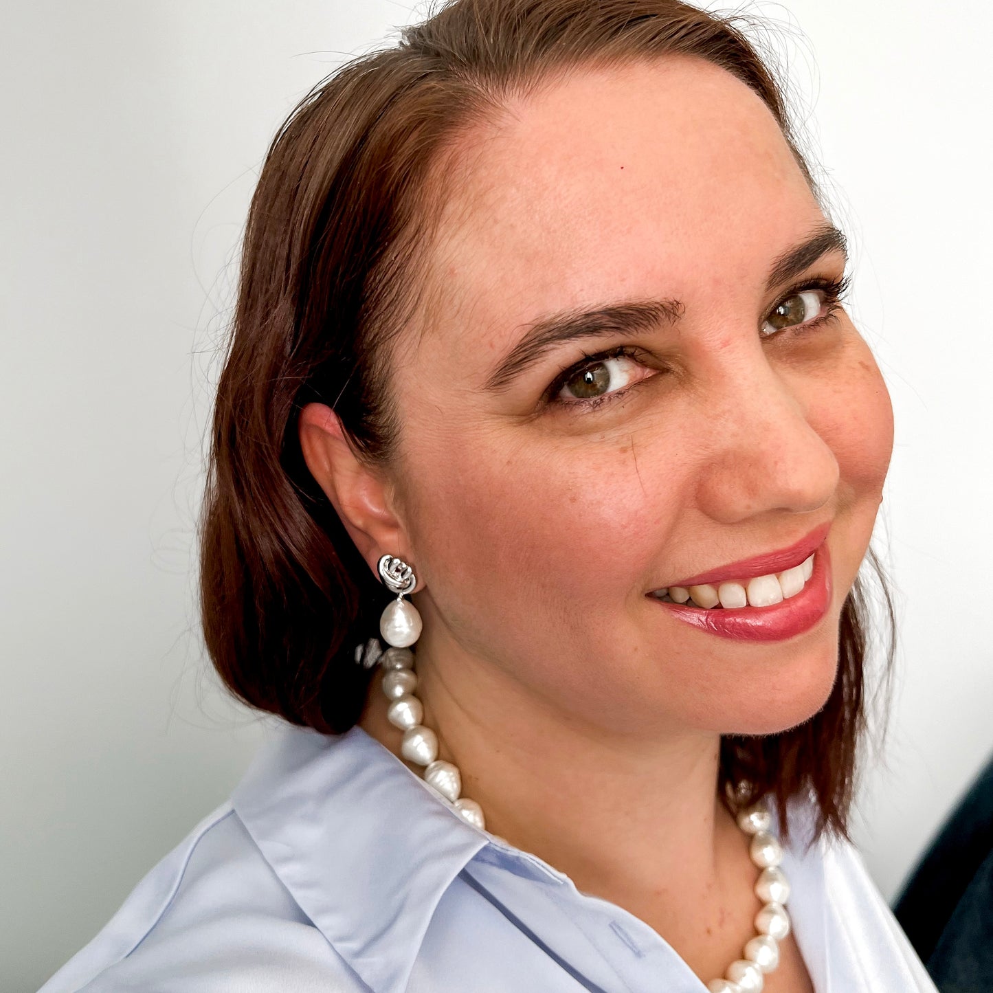 Lovers Knot Spanish Pearl Earrings - Ivory / Silver