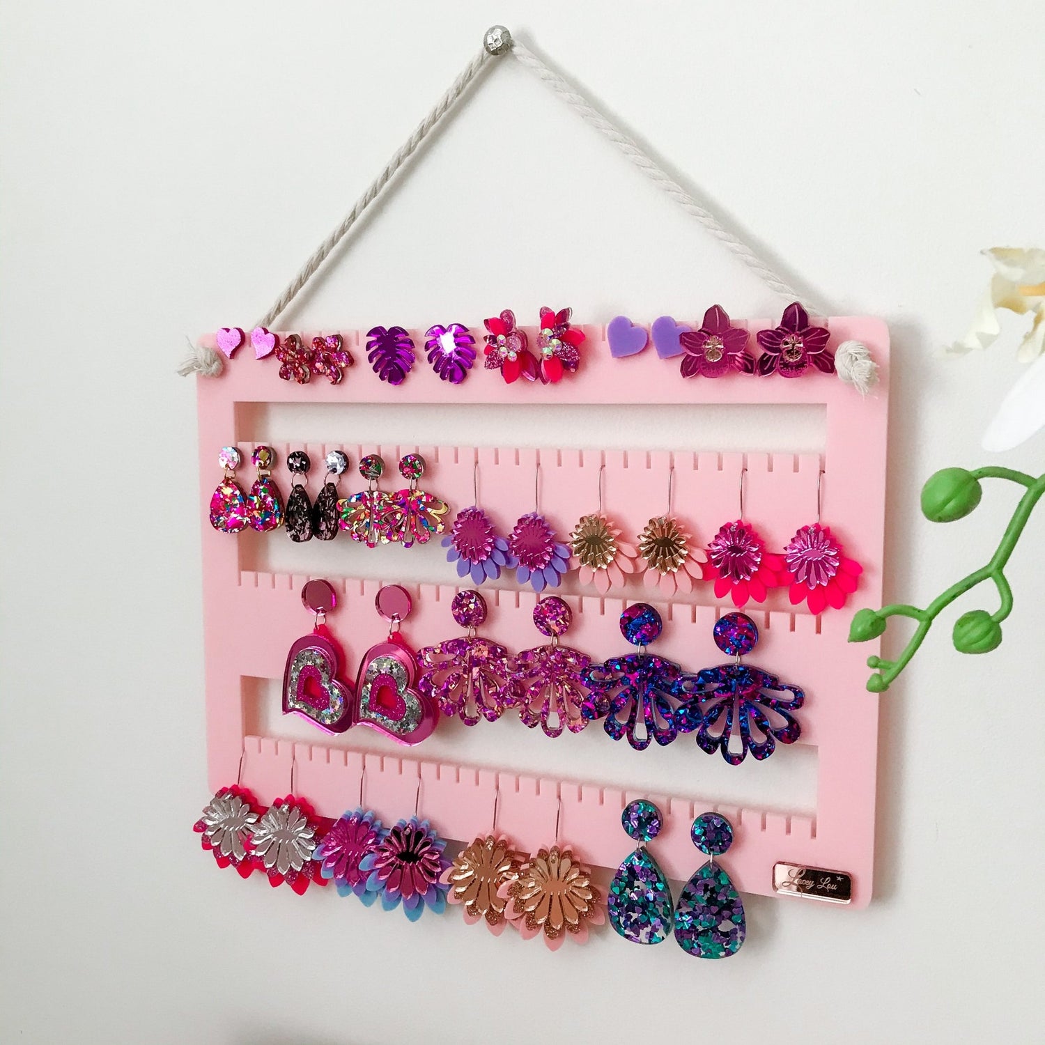 EARRING ORGANISATION