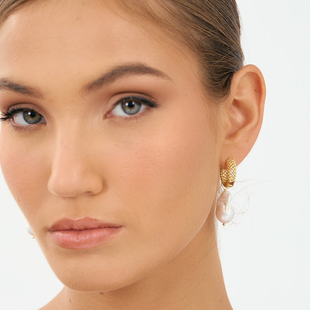 Patterned Hoop Baroque Pearl Earring