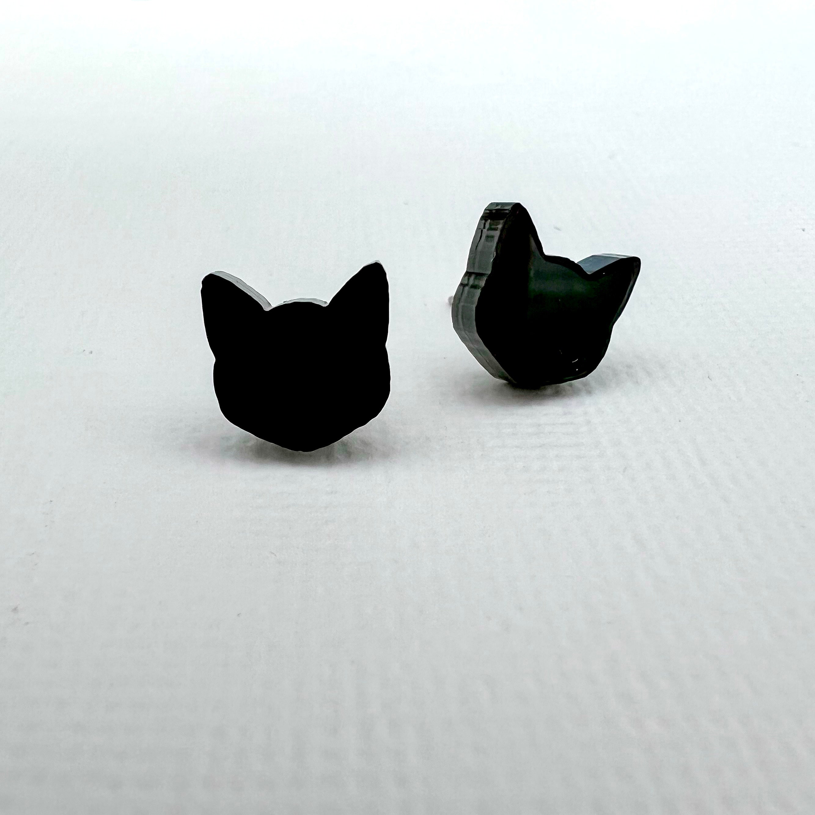 Cat face deals earrings